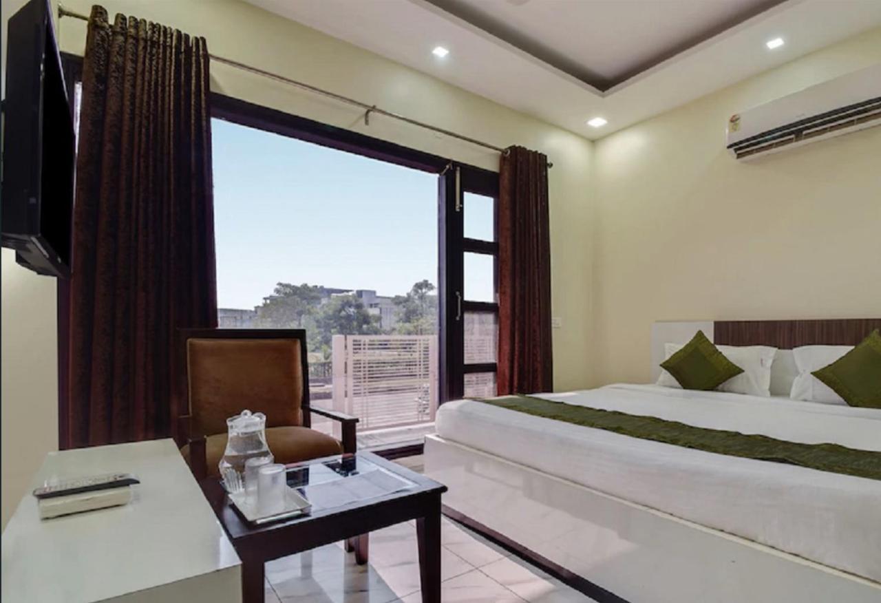 The Shashank Villa Panchkula Exterior photo